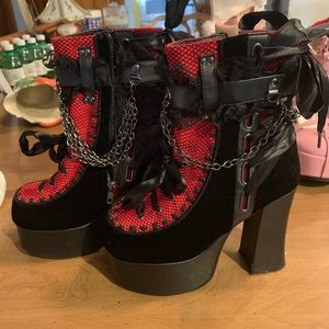 Dolls kill demonia boots sz9